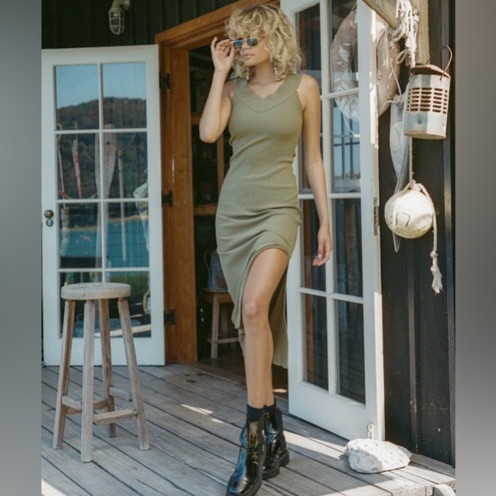 Spell & the Gypsy Collective Mazzy Ribbed Midi Dress in khaki olive green size M